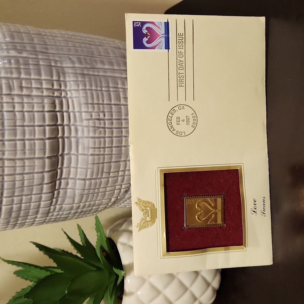 1997, 1st day issue, "Love Swans" 22 kt. Gold Replica Stamp. ❤️🦢🦢❤️